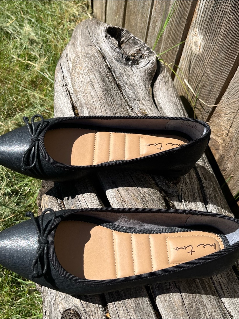 Me Too black pointed ballet flat size 7.5 - Picture 4 of 17
